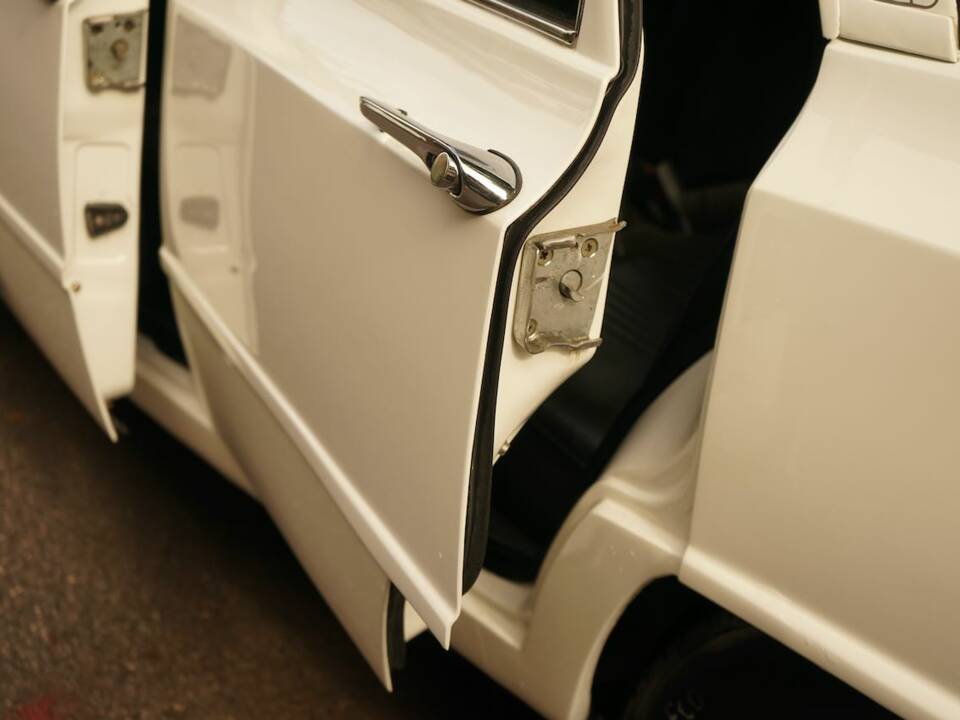 Image 40/100 of Alfa Romeo Giulia Nuova Super 1300 (1977)