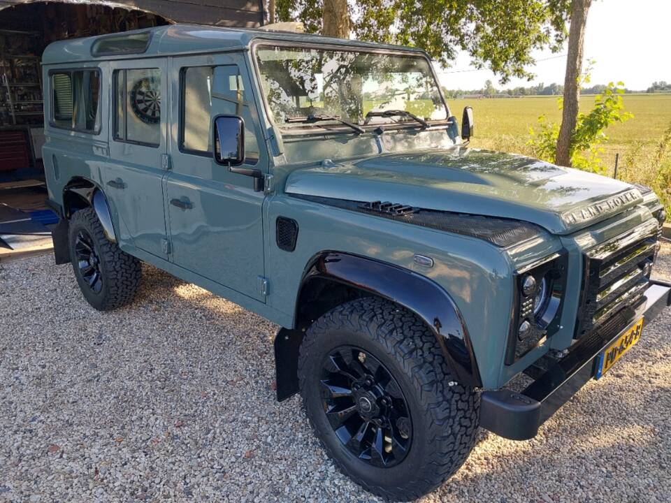 Obraz 8/56 pojazdu Land Rover Defender 110 (2007)