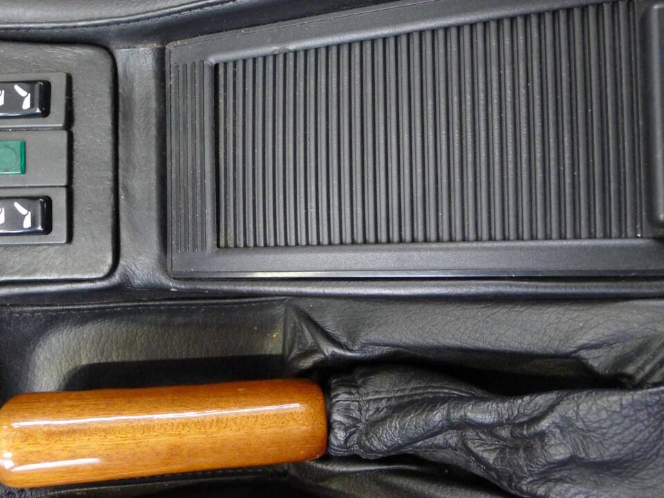 Imagen 7/37 de Maserati Biturbo 2.24V (1992)