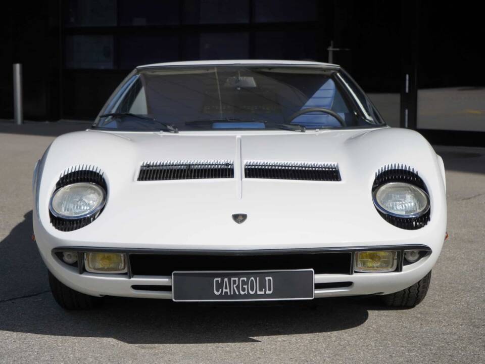 Afbeelding 44/74 van Lamborghini Miura P 400 (1968)