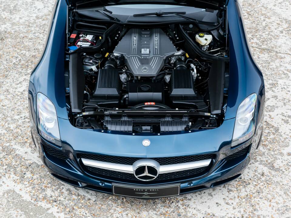 Afbeelding 35/38 van Mercedes-Benz SLS AMG (2010)