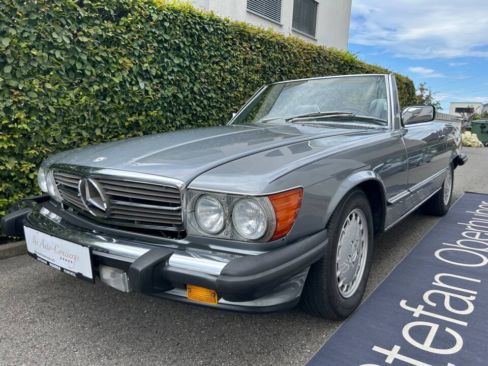 Image 2/36 of Mercedes-Benz 560 SL (1989)