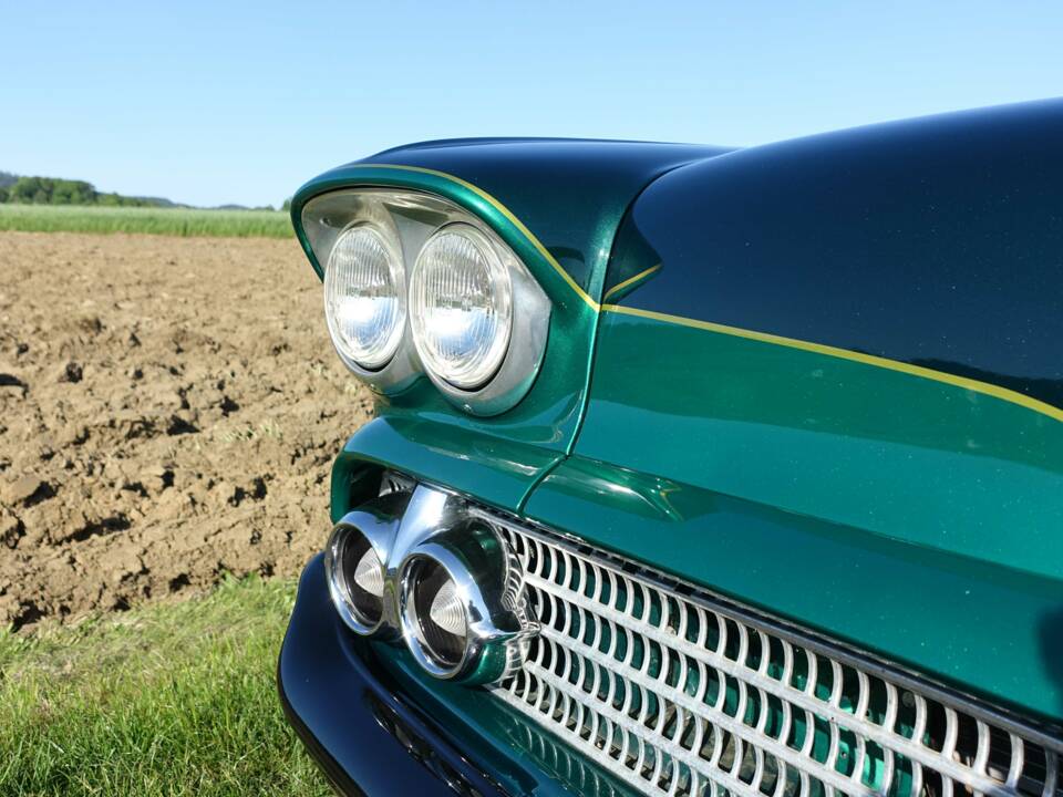 Image 18/42 of Chevrolet Bel Air Coupe (1958)