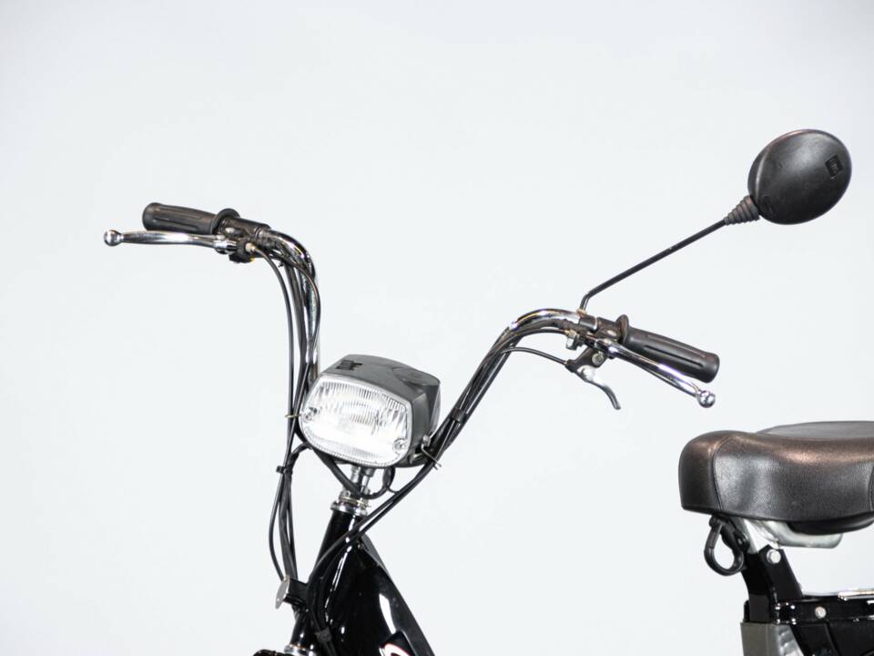 Bild 46/49 von Piaggio DUMMY (2002)