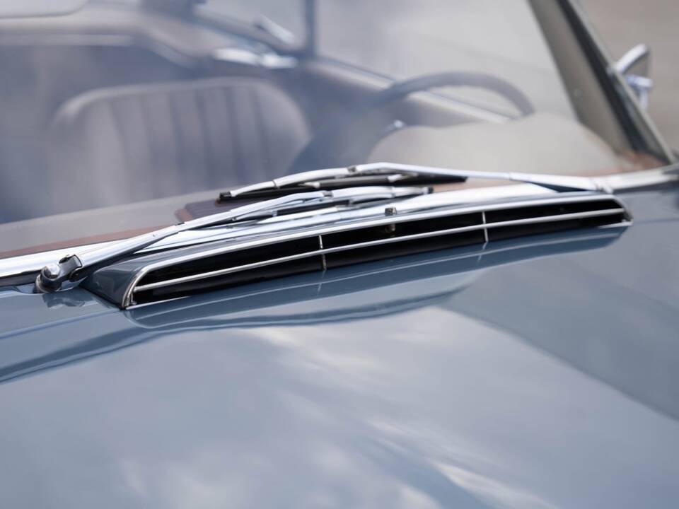 Immagine 35/93 di Mercedes-Benz 230 SL (1965)