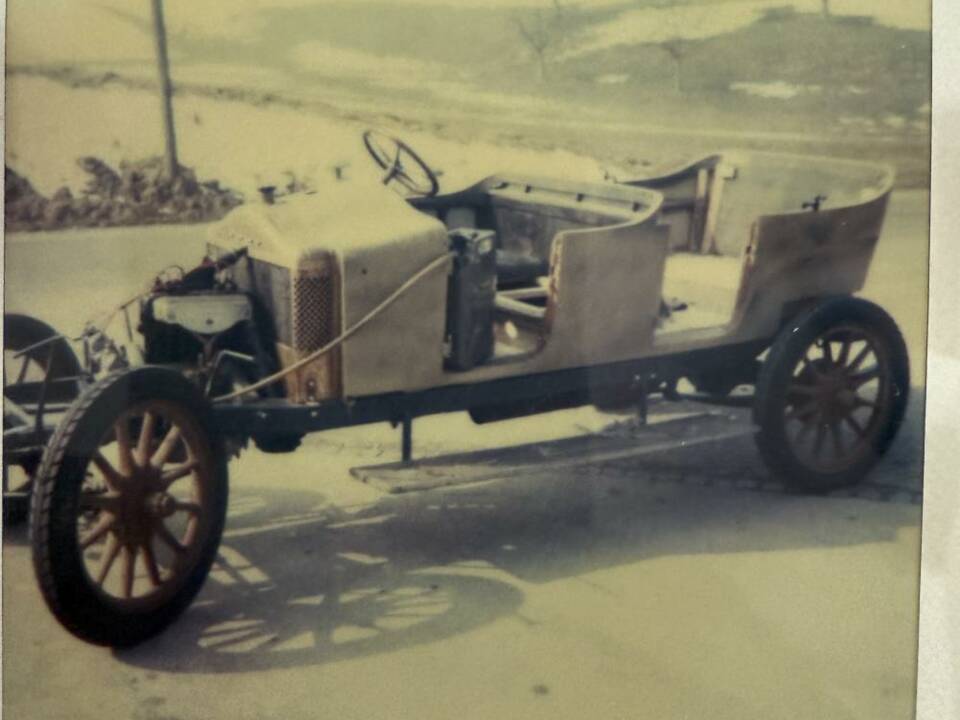 Image 25/50 of Renault Type DG (1913)