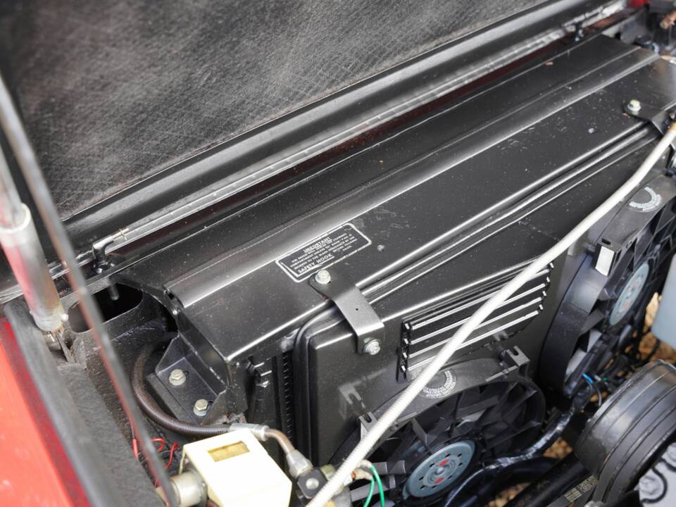 Image 24/50 of Jensen Interceptor MK III (1976)