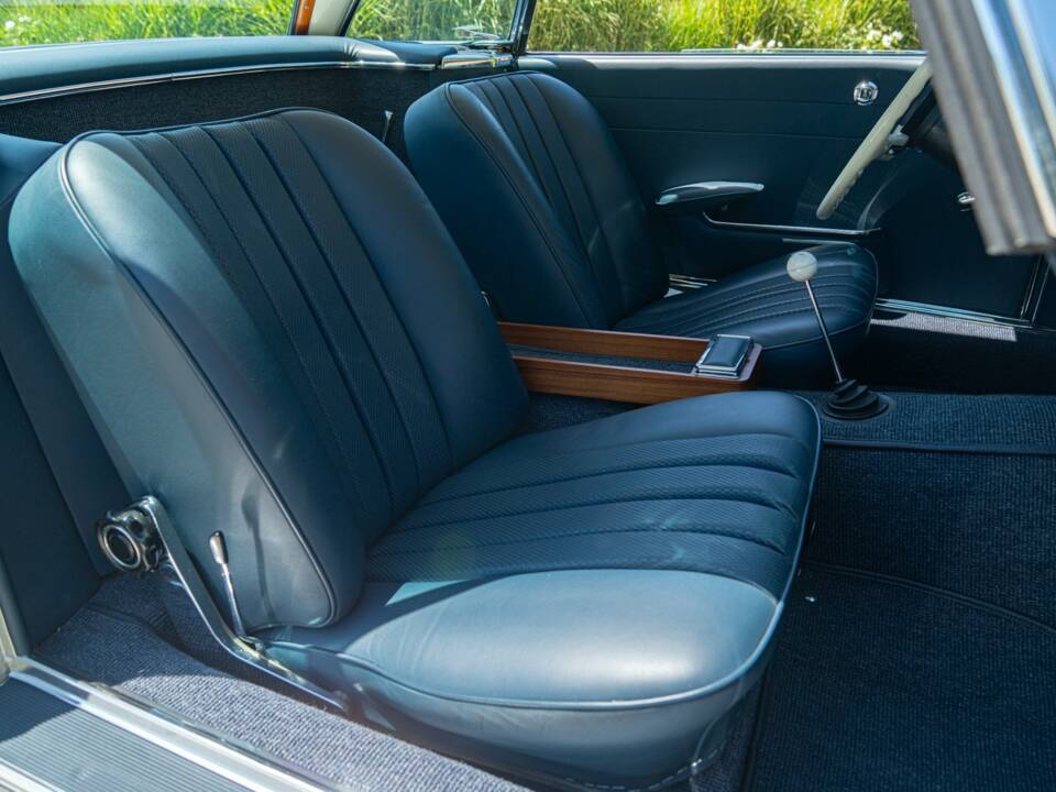 Image 45/50 de Mercedes-Benz 230 SL (1965)