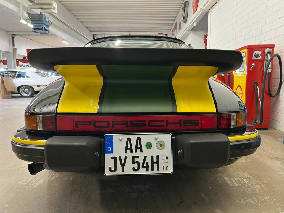 Image 14/15 de Porsche 911 SC 3.0 (1980)