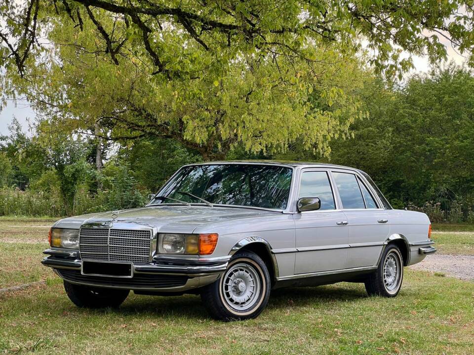 Bild 1/8 von Mercedes-Benz 280 SE (1977)