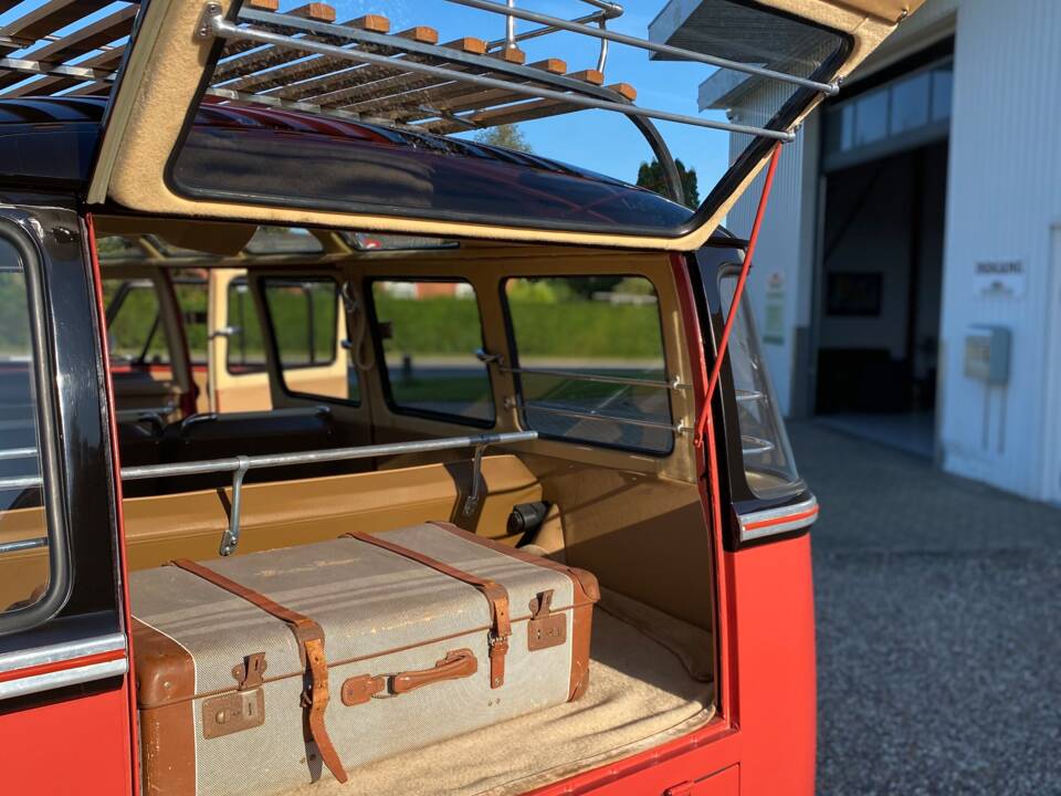 Immagine 28/61 di Volkswagen T1 Samba 1.2 (1958)