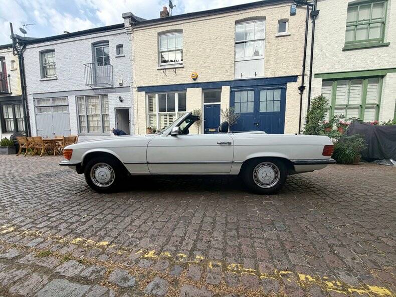 Image 5/50 of Mercedes-Benz 280 SL (1984)