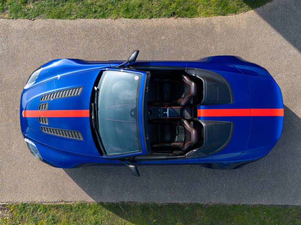 Bild 15/85 von Aston Martin V12 Vantage AMR Roadster (2018)