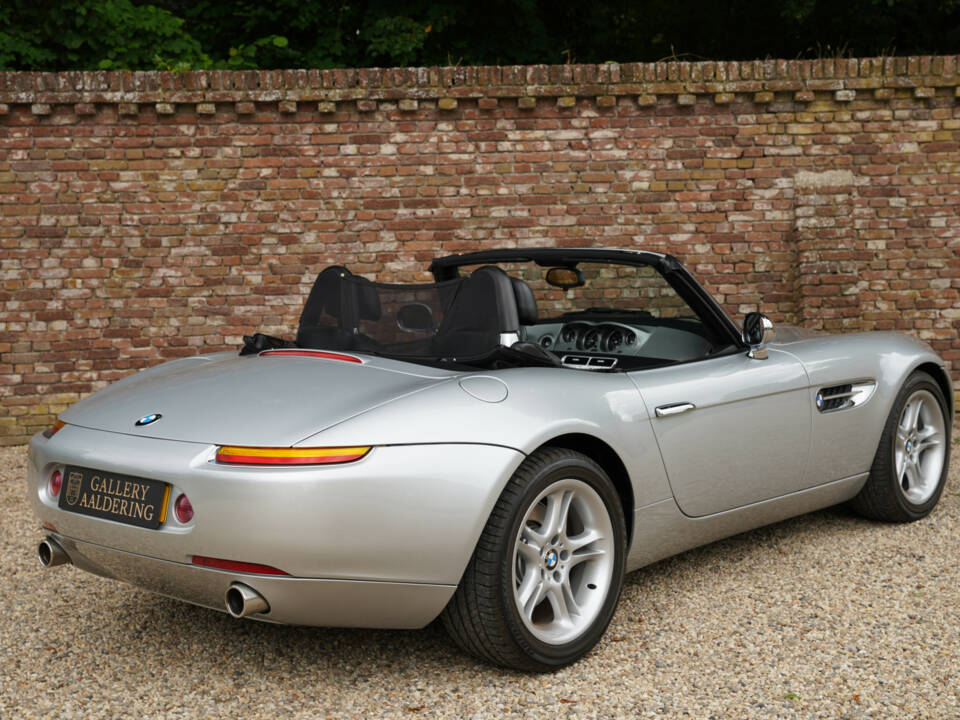 Image 40/50 of BMW Z8 (2000)