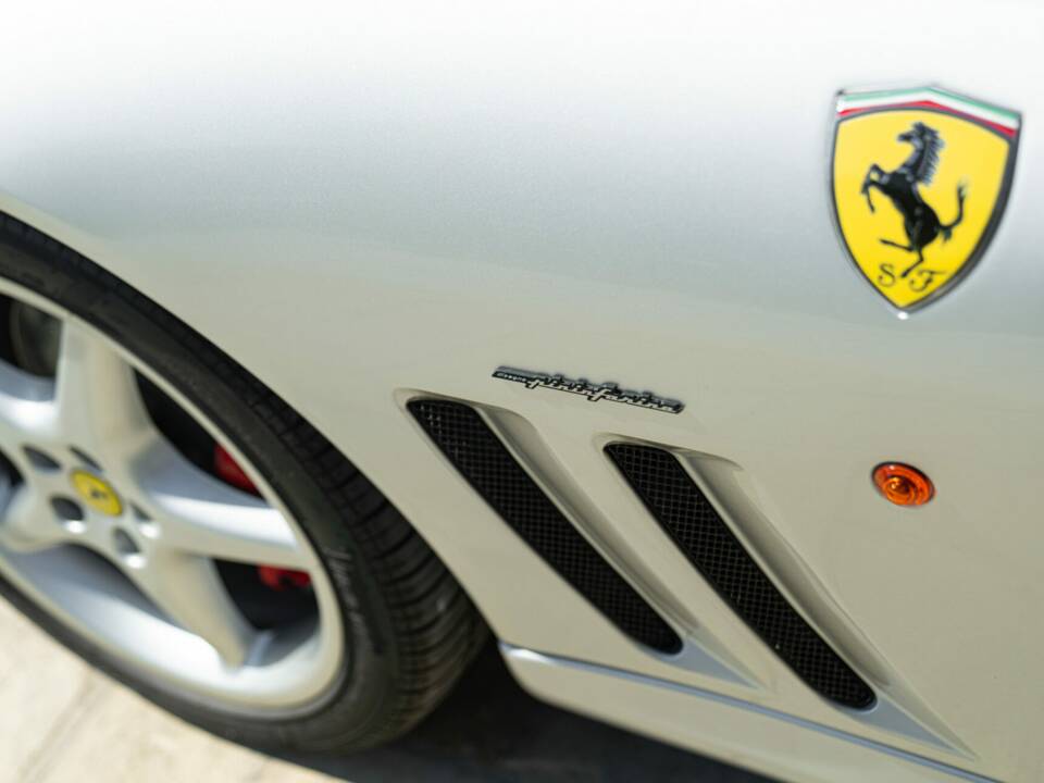 Image 9/50 of Ferrari 550 Maranello (2000)