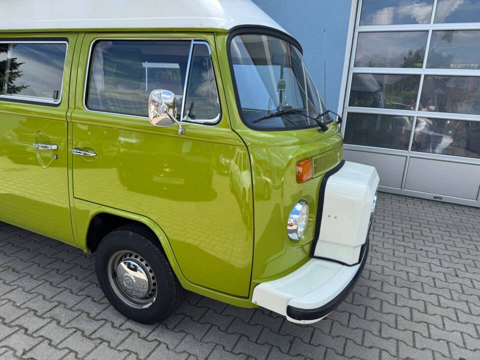 Image 43/100 of Volkswagen T2b Westfalia (1979)