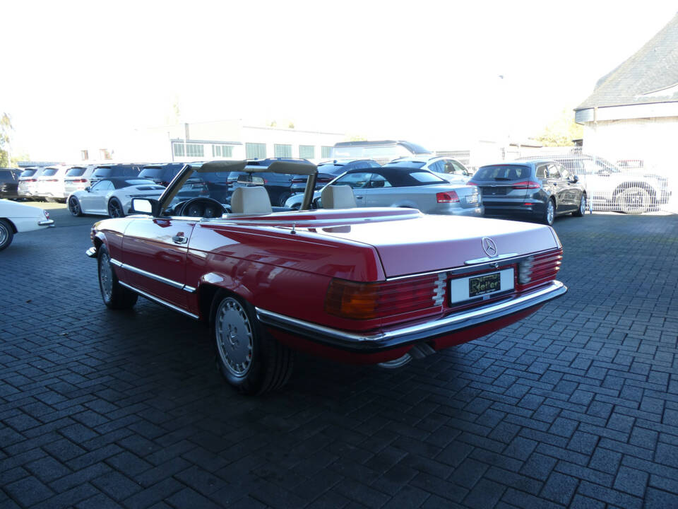 Imagen 6/30 de Mercedes-Benz 300 SL (1987)