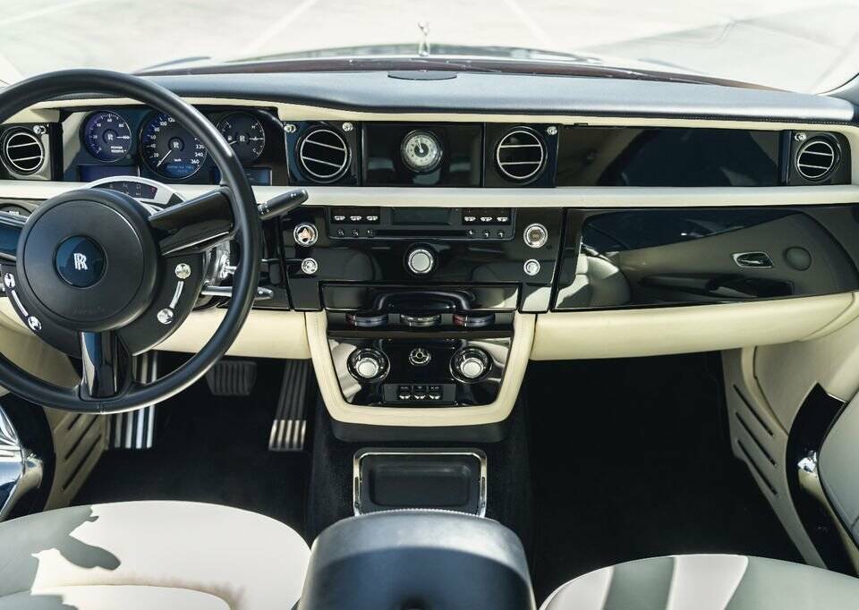 Image 7/15 de Rolls-Royce Phantom Coupé (2011)