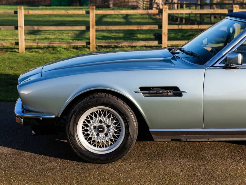 Image 39/50 of Aston Martin V8 EFi Volante (1987)