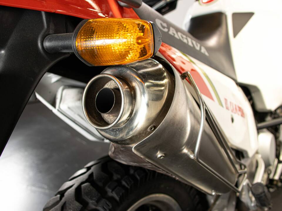 Image 47/50 of Cagiva E900 Elefant (1997)