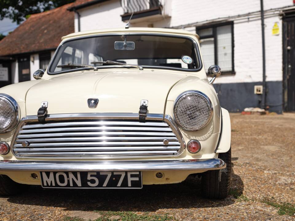 Image 25/50 of Austin Mini Cooper 850 (1968)