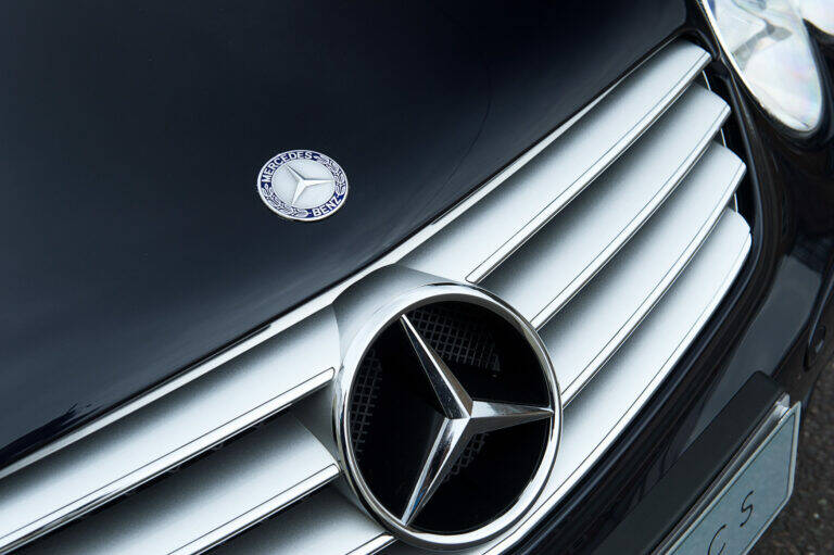 Immagine 11/14 di Mercedes-Benz SL 65 AMG (2004)
