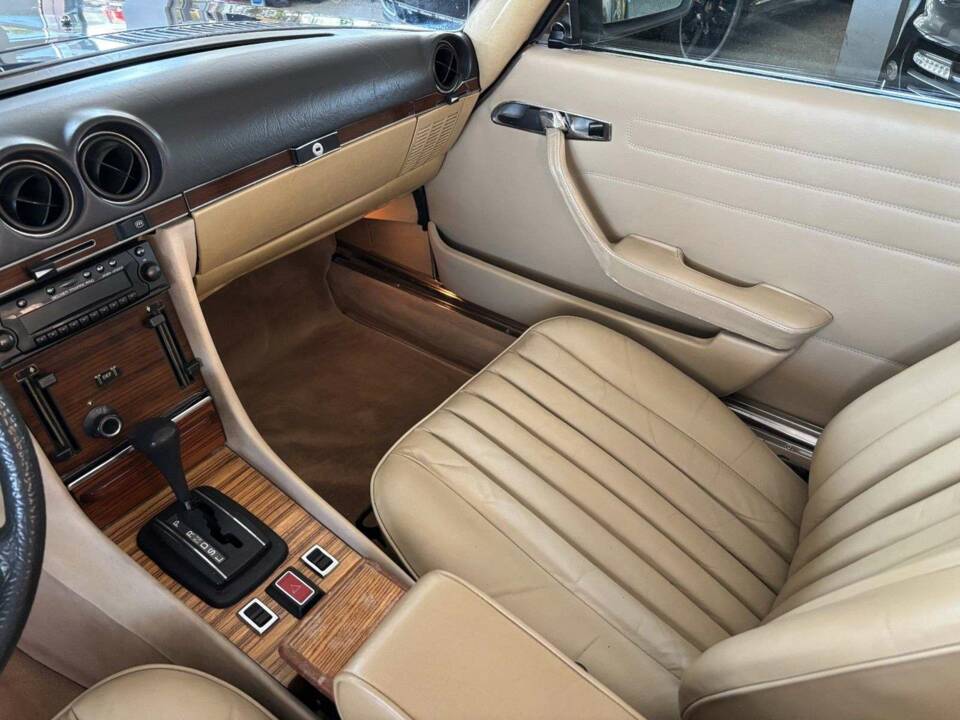 Afbeelding 17/31 van Mercedes-Benz 380 SL (1980)