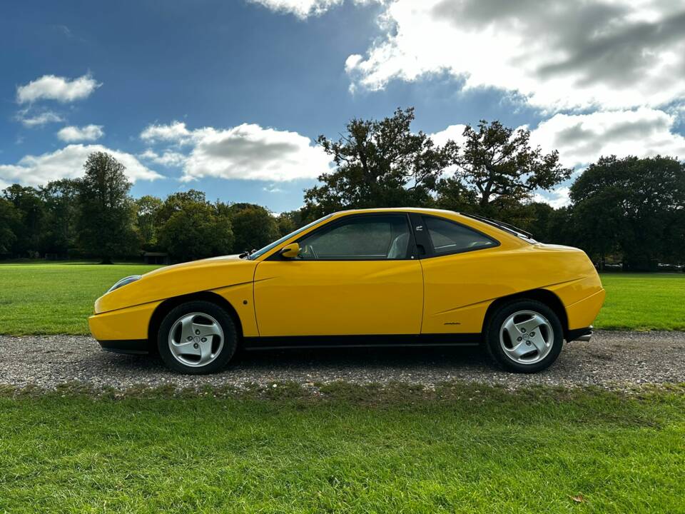 Image 12/54 de FIAT Coupé 2.0 16V Turbo (1994)