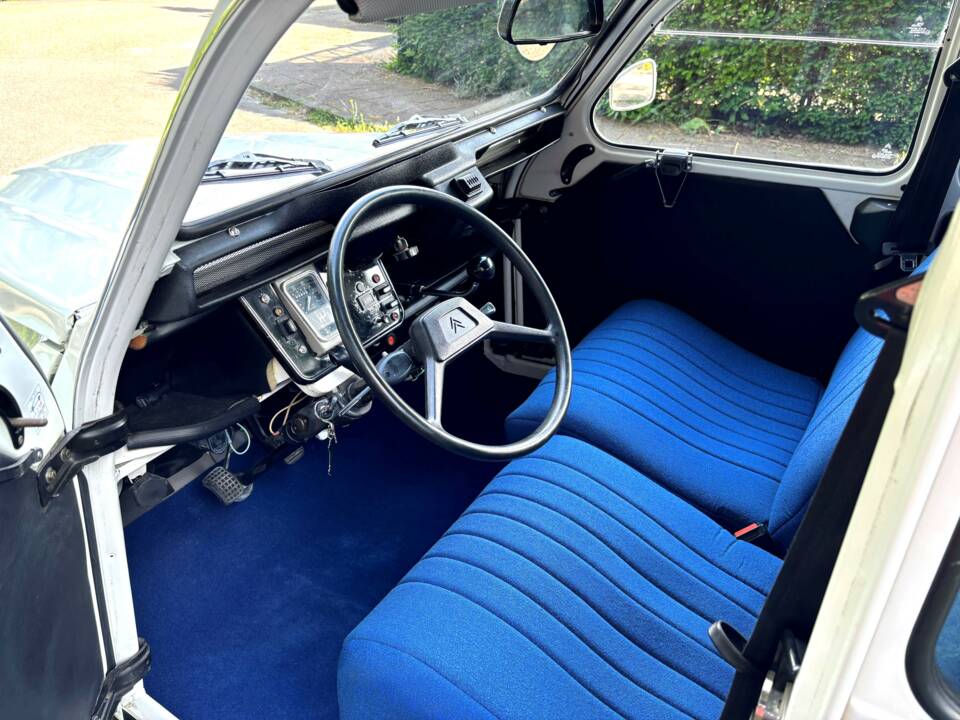 Image 2/24 of Citroën 2 CV 6 (1987)