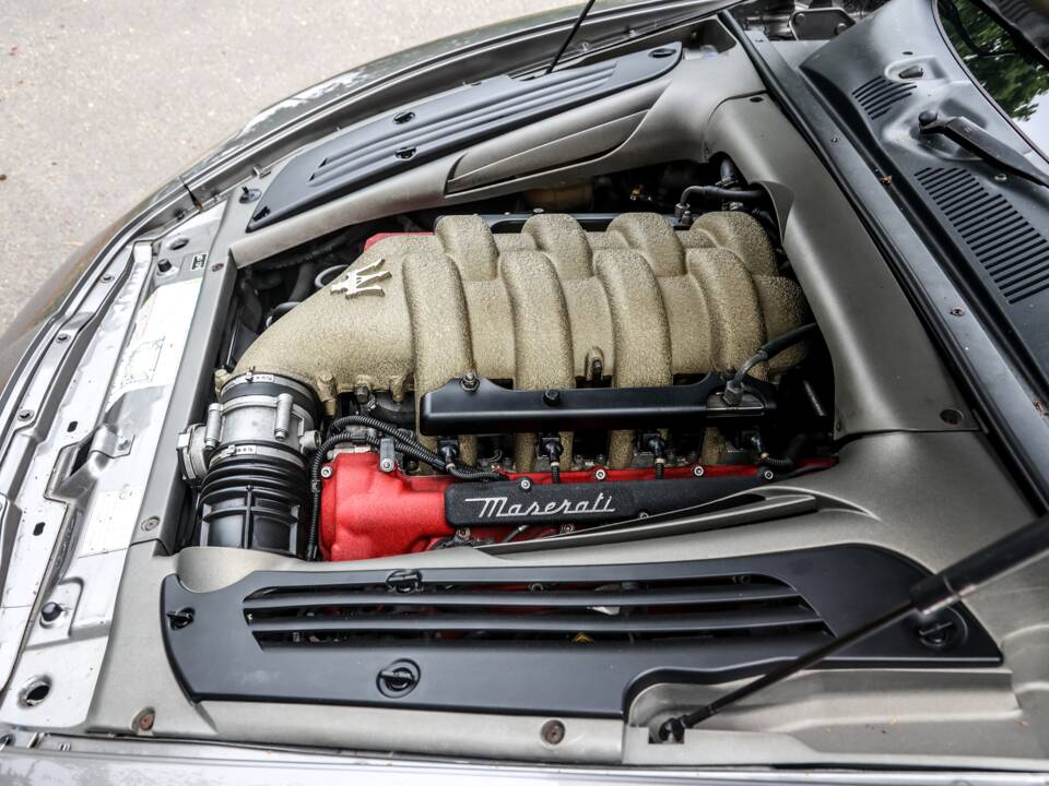 Bild 17/42 von Maserati 4200 (2002)