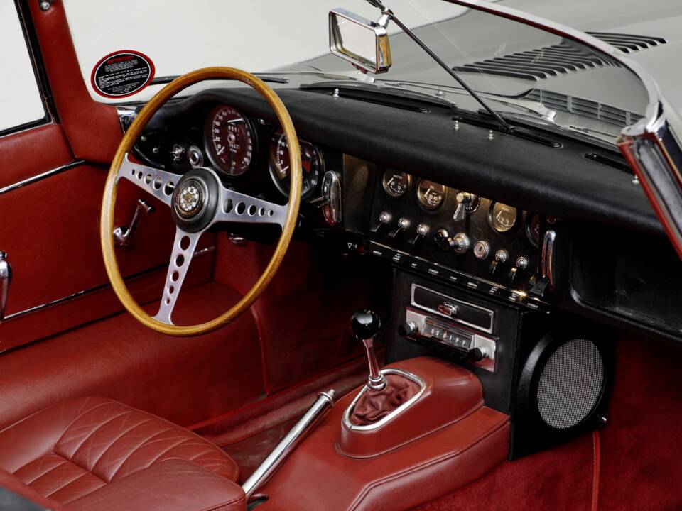 Afbeelding 10/27 van Jaguar E-Type 4.2 (1966)