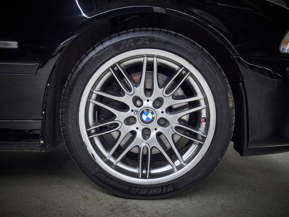 Image 36/99 of BMW M5 (2000)