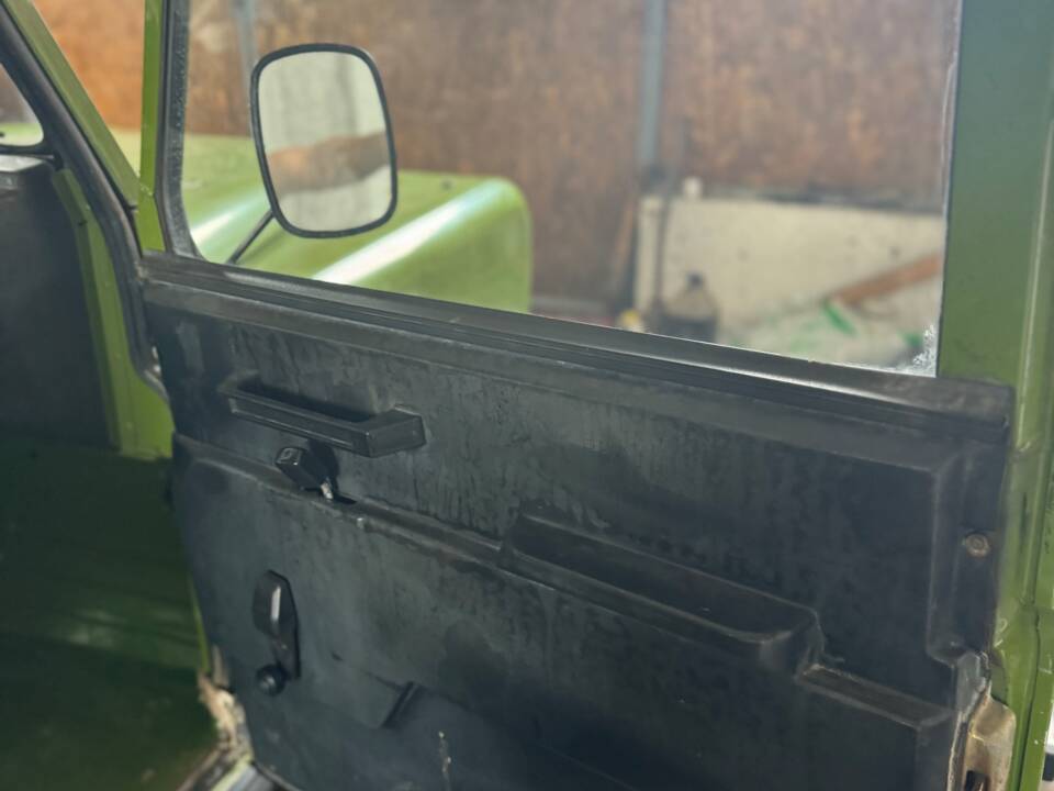 Image 30/36 of Land Rover 88 Lightweight (1985)