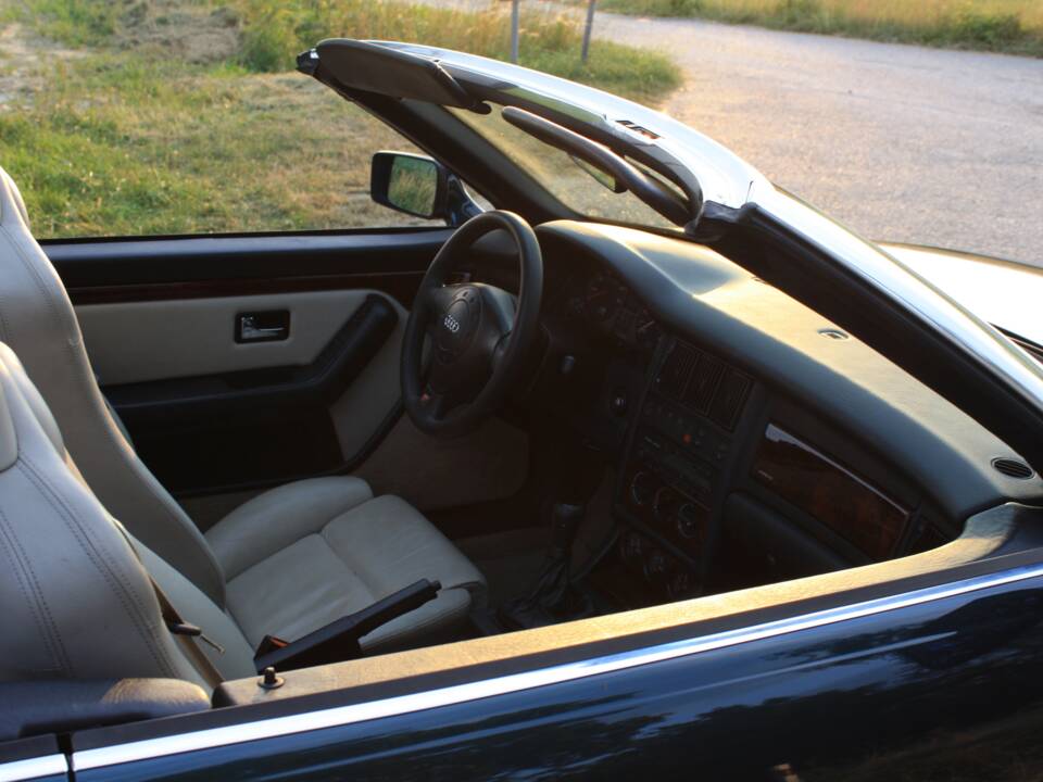 Bild 45/88 von Audi Cabriolet 2.6 (1995)
