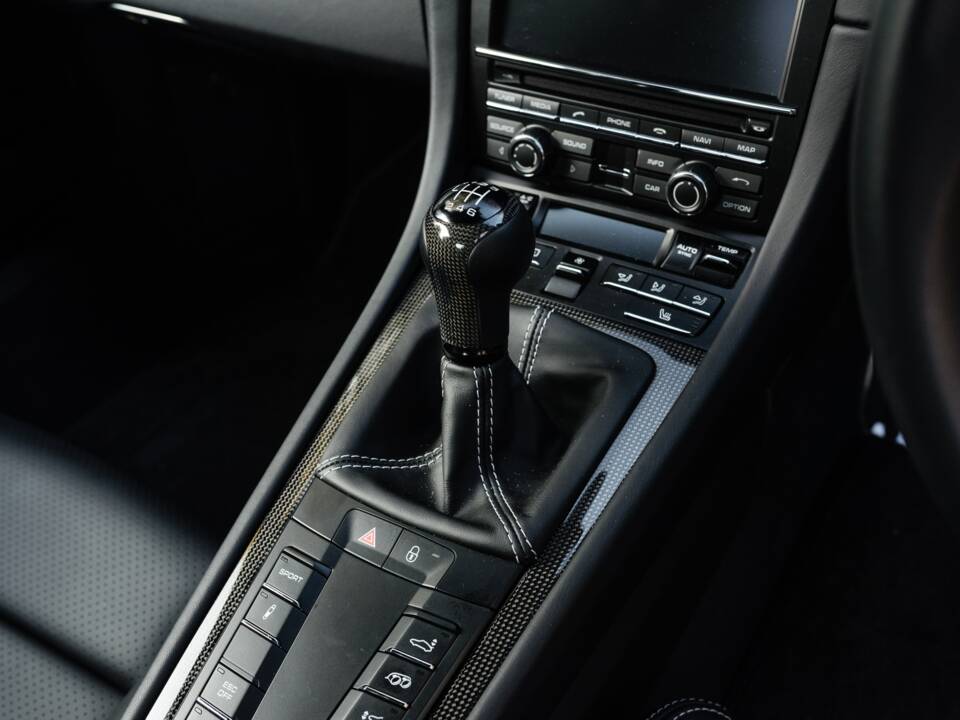 Image 29/42 of Porsche 911 R (2016)