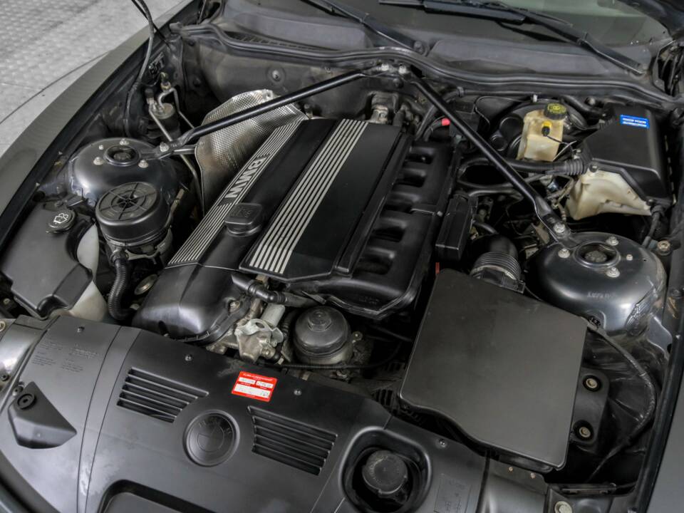 Afbeelding 33/50 van BMW Z4 2.2i (2005)