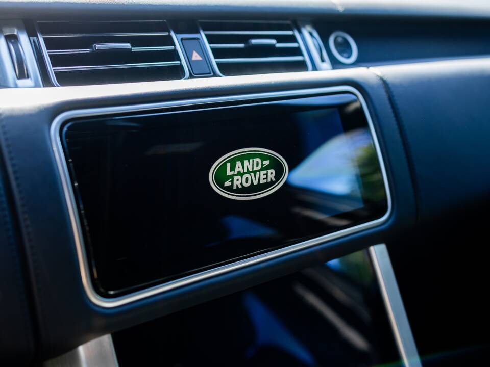 Bild 37/50 von Land Rover Range Rover V8 Armoured (2022)