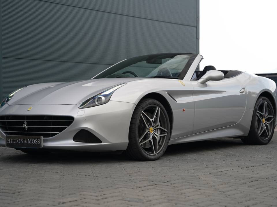 Bild 11/50 von Ferrari California T (2015)