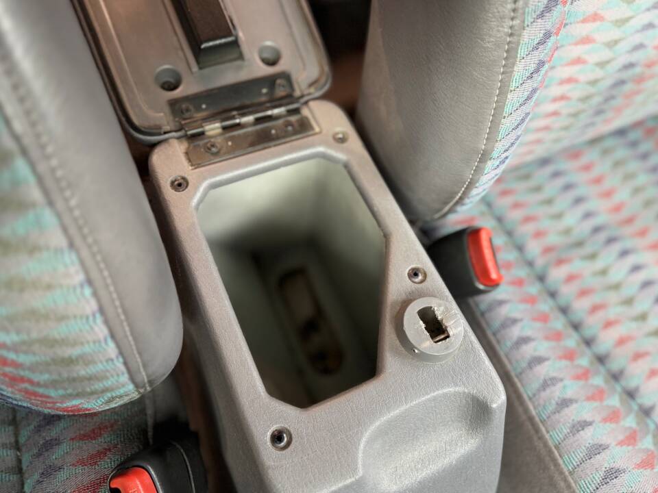 Image 18/31 of Jeep Wrangler Sport 2.5 (1996)