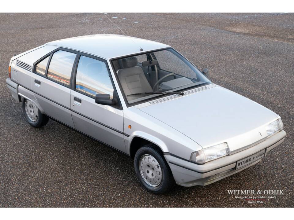 Immagine 2/15 di Citroën BX 14 (1984)