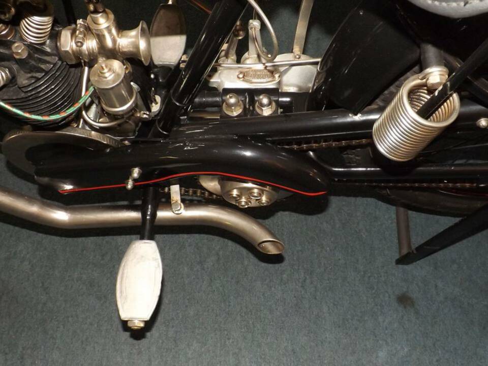 Afbeelding 17/33 van Ravat 250 (1913)