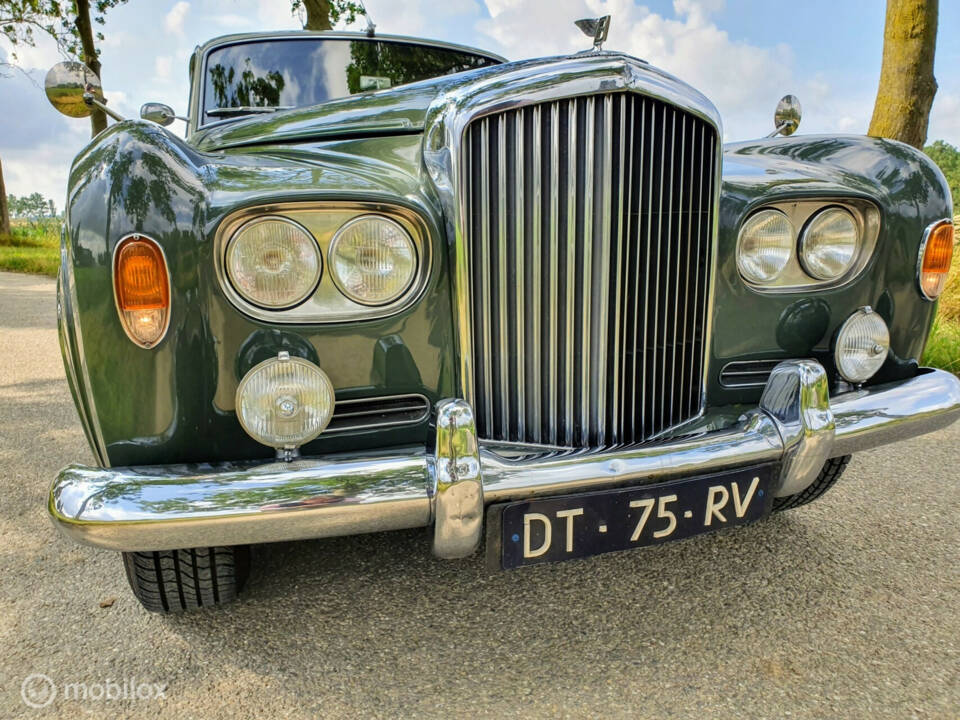 Afbeelding 17/50 van Bentley S 3 (1963)