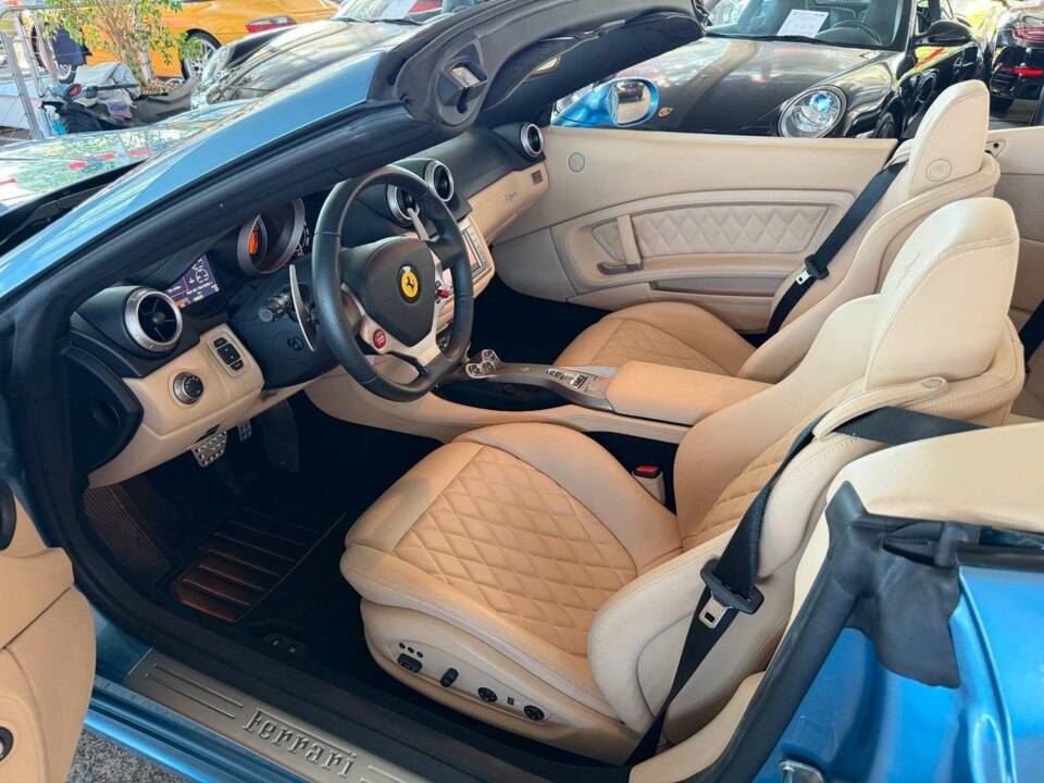Immagine 12/42 di Ferrari California (2011)