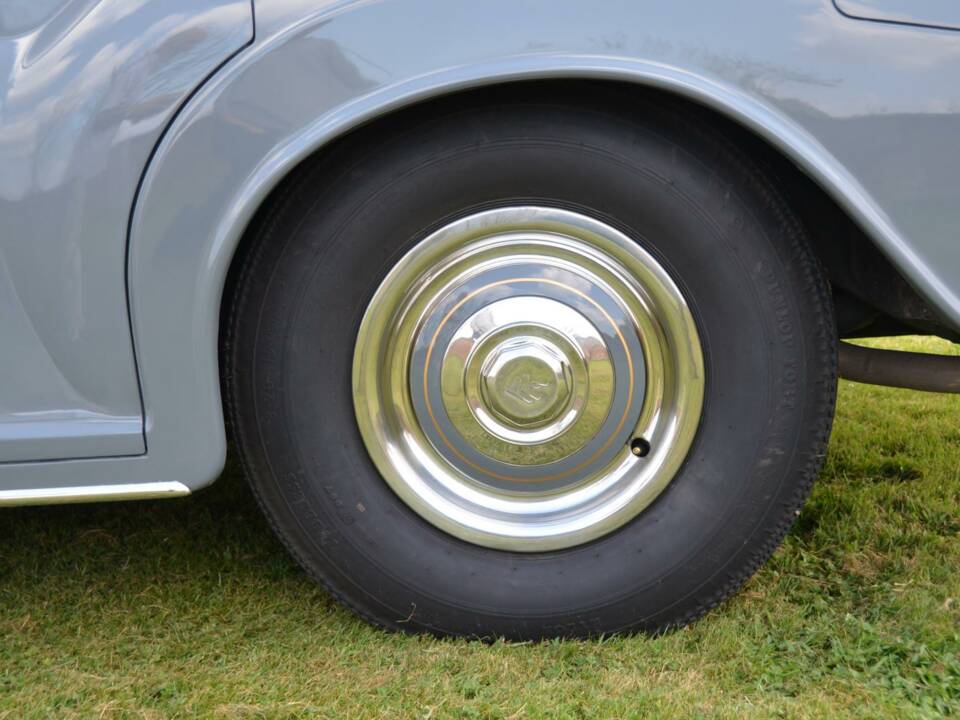 Image 45/50 of Rolls-Royce Silver Cloud II (1961)