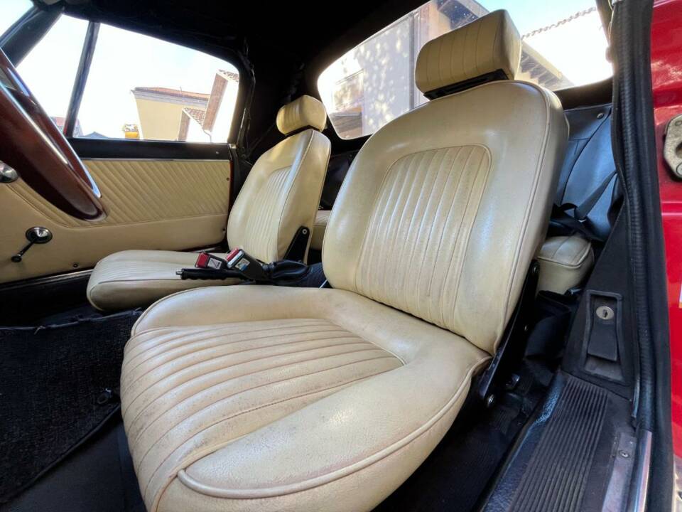 Bild 4/50 von Alfa Romeo Spider 1300 Junior (1973)