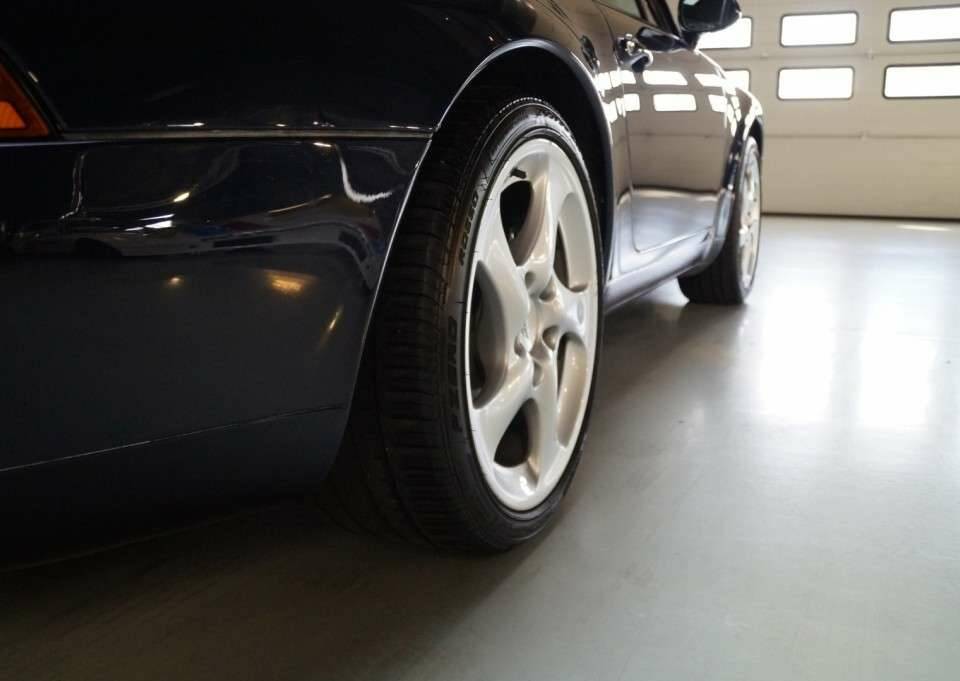 Image 29/50 de Porsche 911 Carrera (1995)