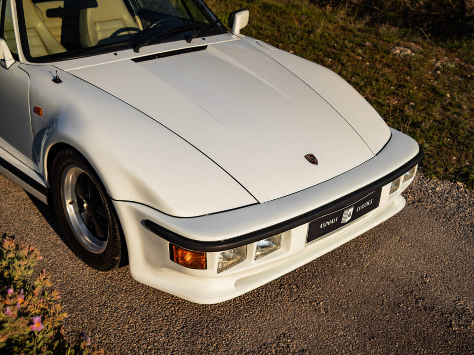 Image 44/50 of Porsche 911 Turbo 3.3 Flatnose (1982)