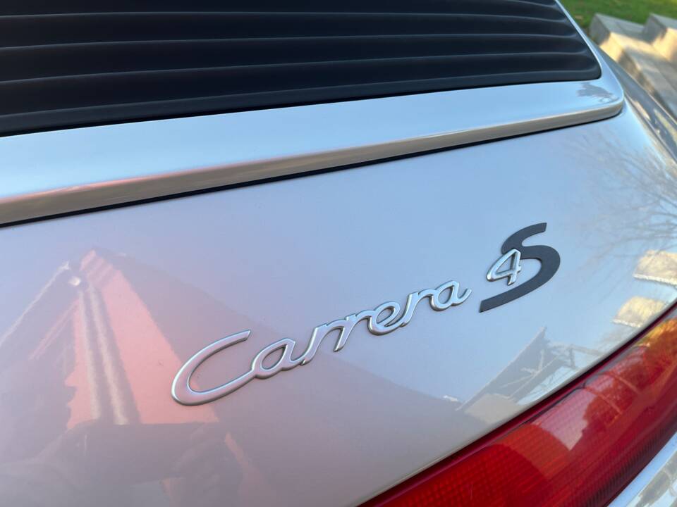 Image 12/41 of Porsche 911 Carrera 4S (1997)