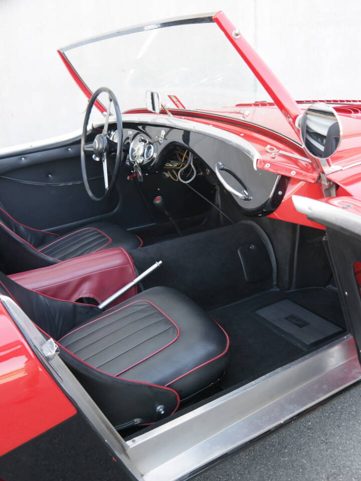 Image 9/14 of Austin-Healey 100&#x2F;4 (BN1) (1954)