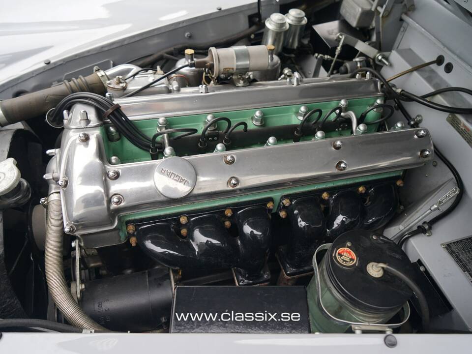 Image 25/31 of Jaguar XK 150 FHC (1958)